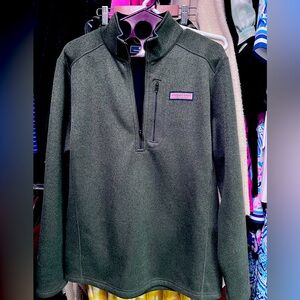 Vineyard Vines men’s quarter zip size medium